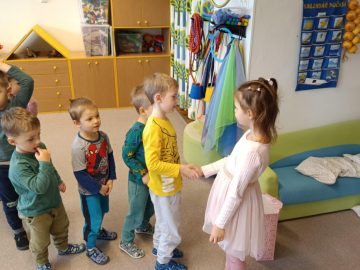 Ježečci popřáli Viktorce k narozeninám