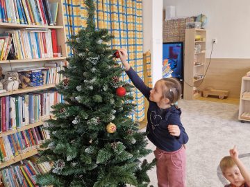 Zdobení stromečku