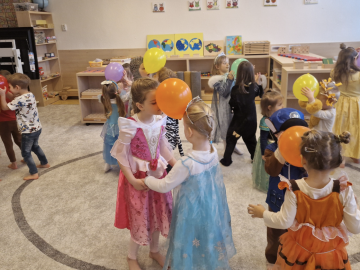 Karnevalová zábava ve třídě